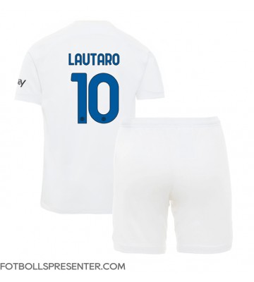 Inter Milan Lautaro Martinez #10 Bortatröja Barn 2023-24 Kortärmad (+ korta byxor)